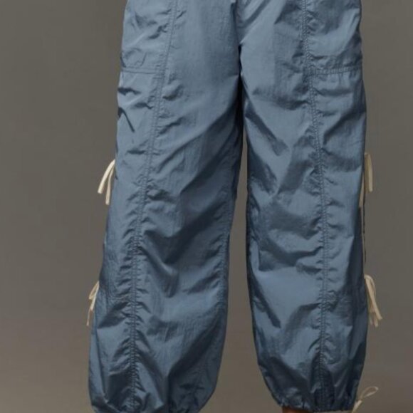 The Bowline Parachute Pants by Daily Practice - Picture 6 of 14
